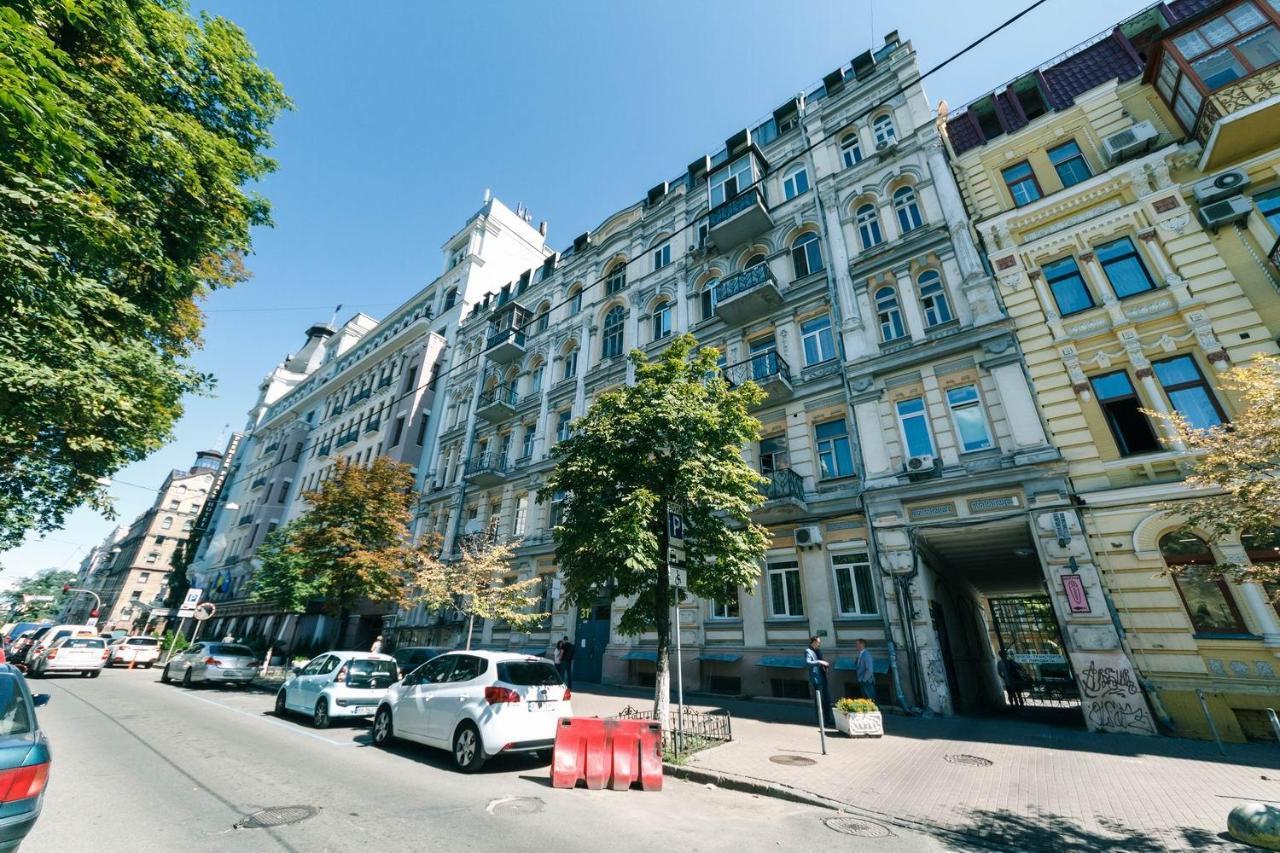 Luxury Beatiful Apartment On Pyshkinska Street Kiev Exterior foto